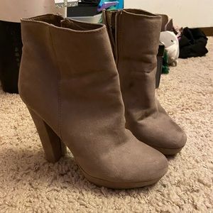 Report suede boots